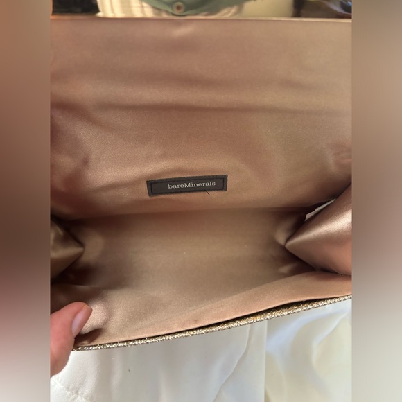 Bare Minerals gold lamé clutch purse w magnet close - Picture 3 of 7